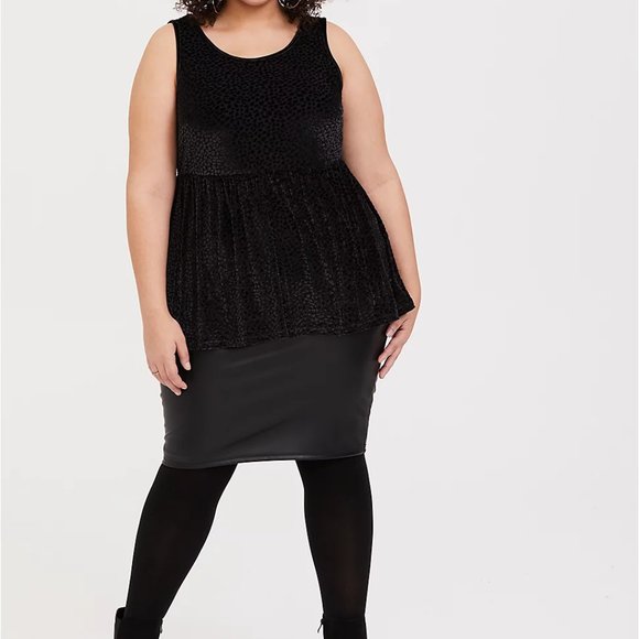 Torrid 00 Medium Top Black Leopard Burnout Velvet Plus Size Peplum High Neck NWT - Picture 4 of 5